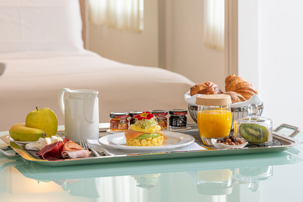 开启美好一天，从您的床上早餐开始